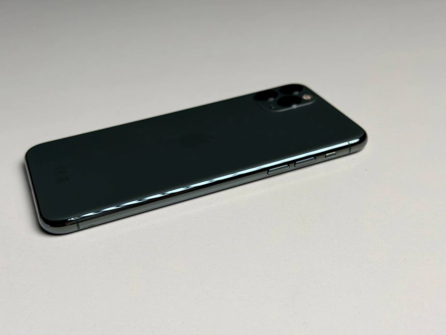 ВЖИВАНИЙ Б/У Apple iPhone 11 Pro Max 256GB Midnight Green (MWH72) - Стан: гарний | Акумулятор: 100% | Комплектація: iPhone, кабель | Гарантія: 3 міс.