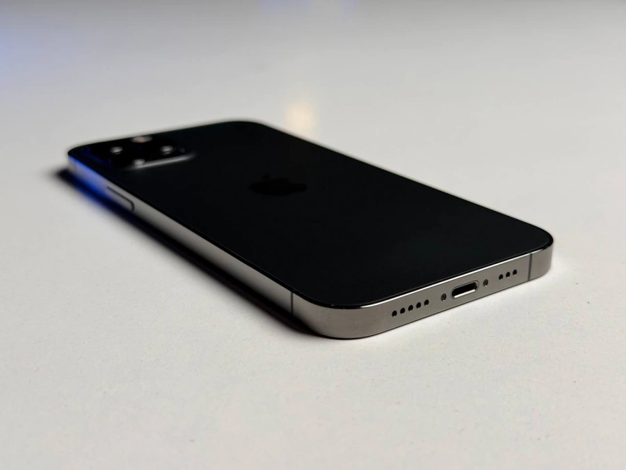 ВЖИВАНИЙ Б/У Apple iPhone 12 Pro 128GB Graphite (MGLN3, MGMK3) - Стан: гарний | Акумулятор: 100% | Комплектація: iPhone, кабель | Гарантія: 3 міс.