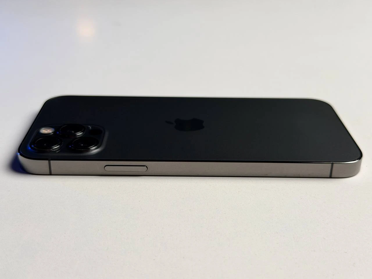 ВЖИВАНИЙ Б/У Apple iPhone 12 Pro 128GB Graphite (MGLN3, MGMK3) - Стан: гарний | Акумулятор: 100% | Комплектація: iPhone, кабель | Гарантія: 3 міс.