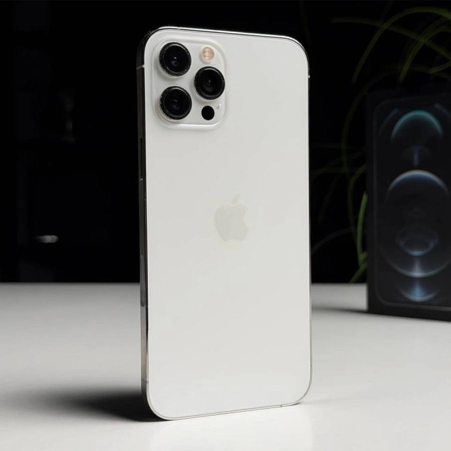 ВЖИВАНИЙ Б/У Apple iPhone 12 Pro Max 256GB Silver (MGCL3, MGDD3) - Состояние: хороший | Аккумулятор: 100% | Комплектация: полный | Гарантия: 3 мес.