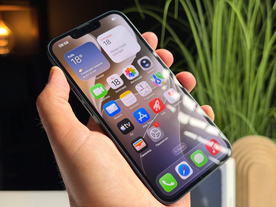 ВЖИВАНИЙ Б/У Apple iPhone 13 128GB Midnight (MLML3, MLPF3) - Состояние: хороший | Аккумулятор: 100% | Комплектация: полный | Гарантия: 3 мес.