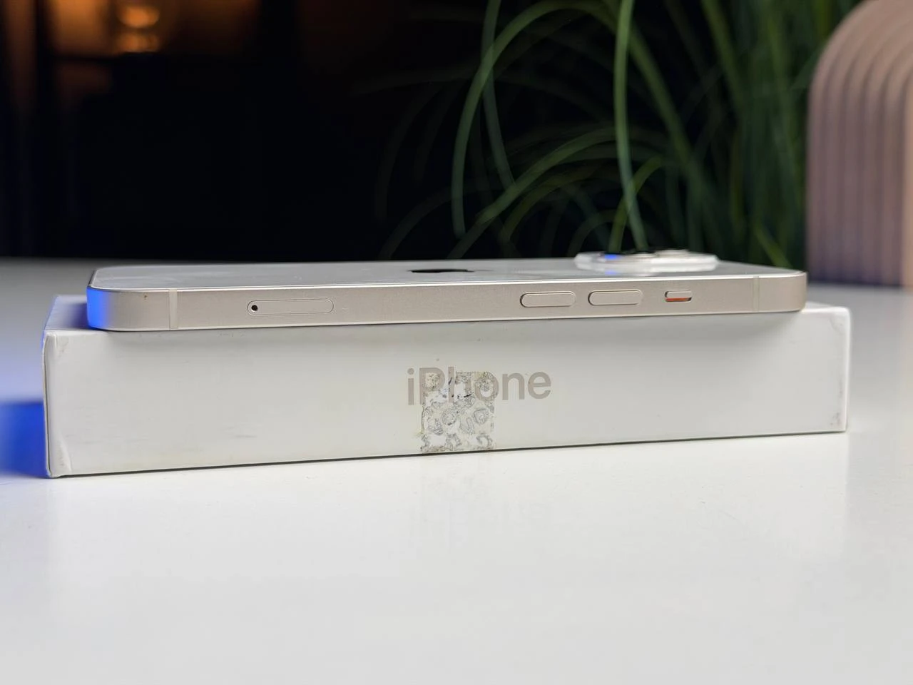 ВЖИВАНИЙ Б/У Apple iPhone 13 128GB Starlight (MLMM3, MLPG3) - Состояние: хороший | Аккумулятор: 100% | Комплектация: полный | Гарантия: 3 мес.