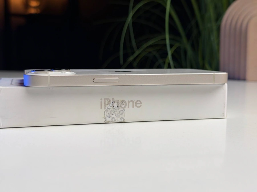 ВЖИВАНИЙ Б/У Apple iPhone 13 128GB Starlight (MLMM3, MLPG3) - Состояние: хороший | Аккумулятор: 100% | Комплектация: полный | Гарантия: 3 мес.