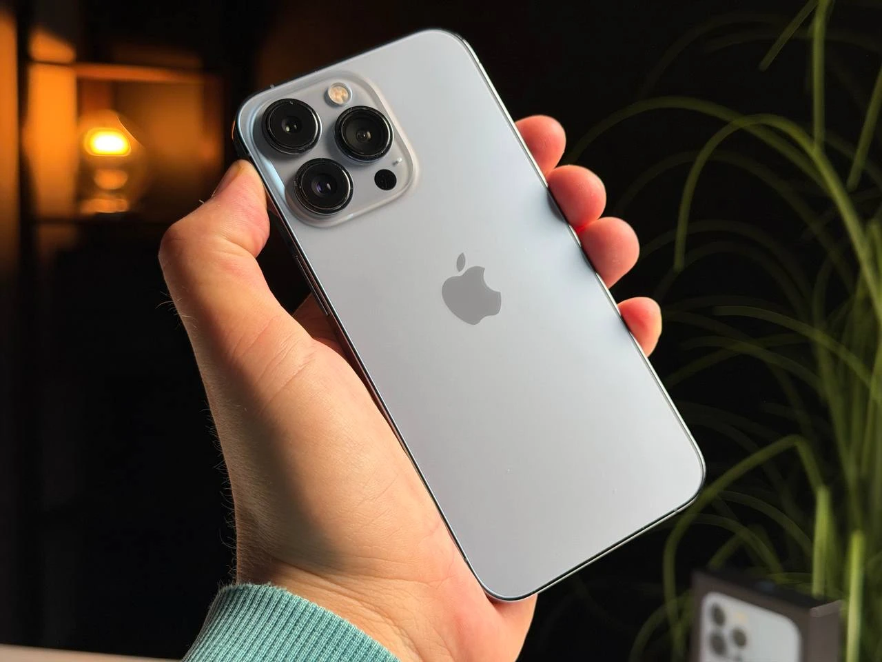 ВЖИВАНИЙ Б/У Apple iPhone 13 Pro 1TB Sierra Blue (MLUD3, MLW03) - Состояние: хороший | Аккумулятор: 100% | Комплектация: полный | Гарантия: 3 мес.