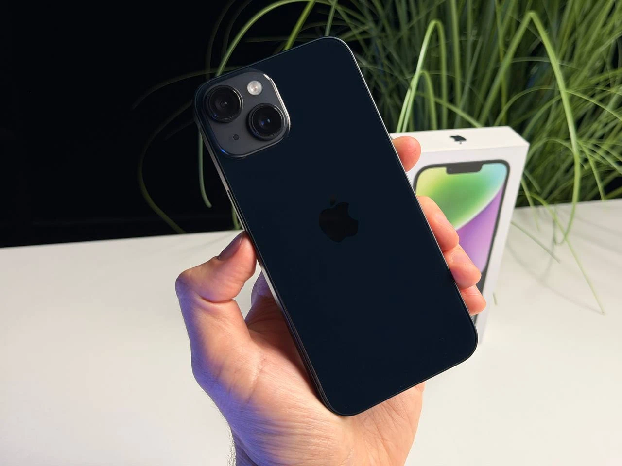 ВЖИВАНИЙ Б/У Apple iPhone 14 128GB Midnight (MPUF3) - Стан: гарний | Акумулятор: 100% | Комплектація: повний | Гарантія: 3 міс.