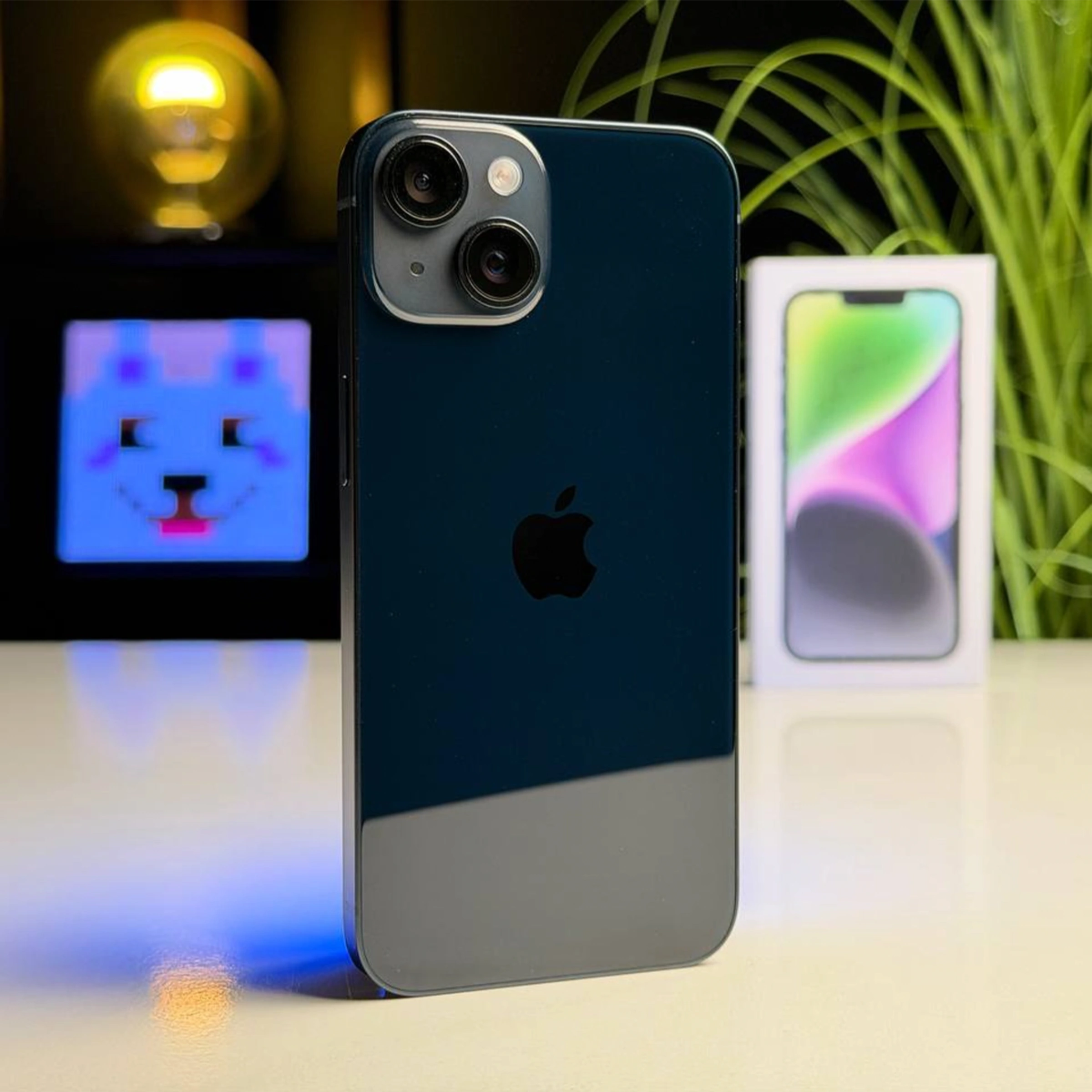 ВЖИВАНИЙ Б/У Apple iPhone 14 128GB Midnight (MPUF3) - Стан: гарний | Акумулятор: 100% | Комплектація: повний | Гарантія: 3 міс.