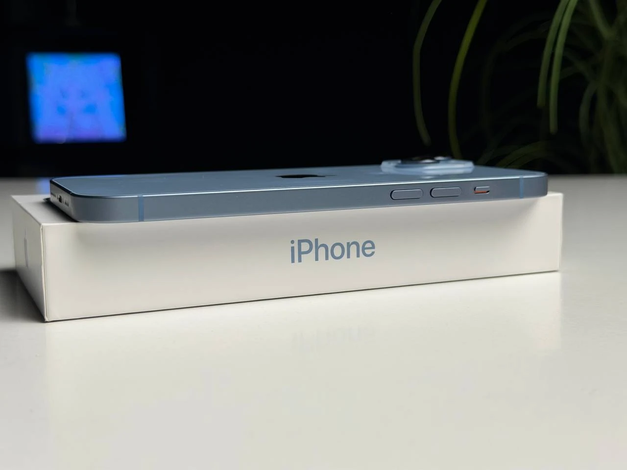 ВЖИВАНИЙ Б/У Apple iPhone 14 Plus 256GB Blue (MQ583) - Стан: гарний | Акумулятор: 93% | Комплектація: повний | Гарантія: 3 міс.