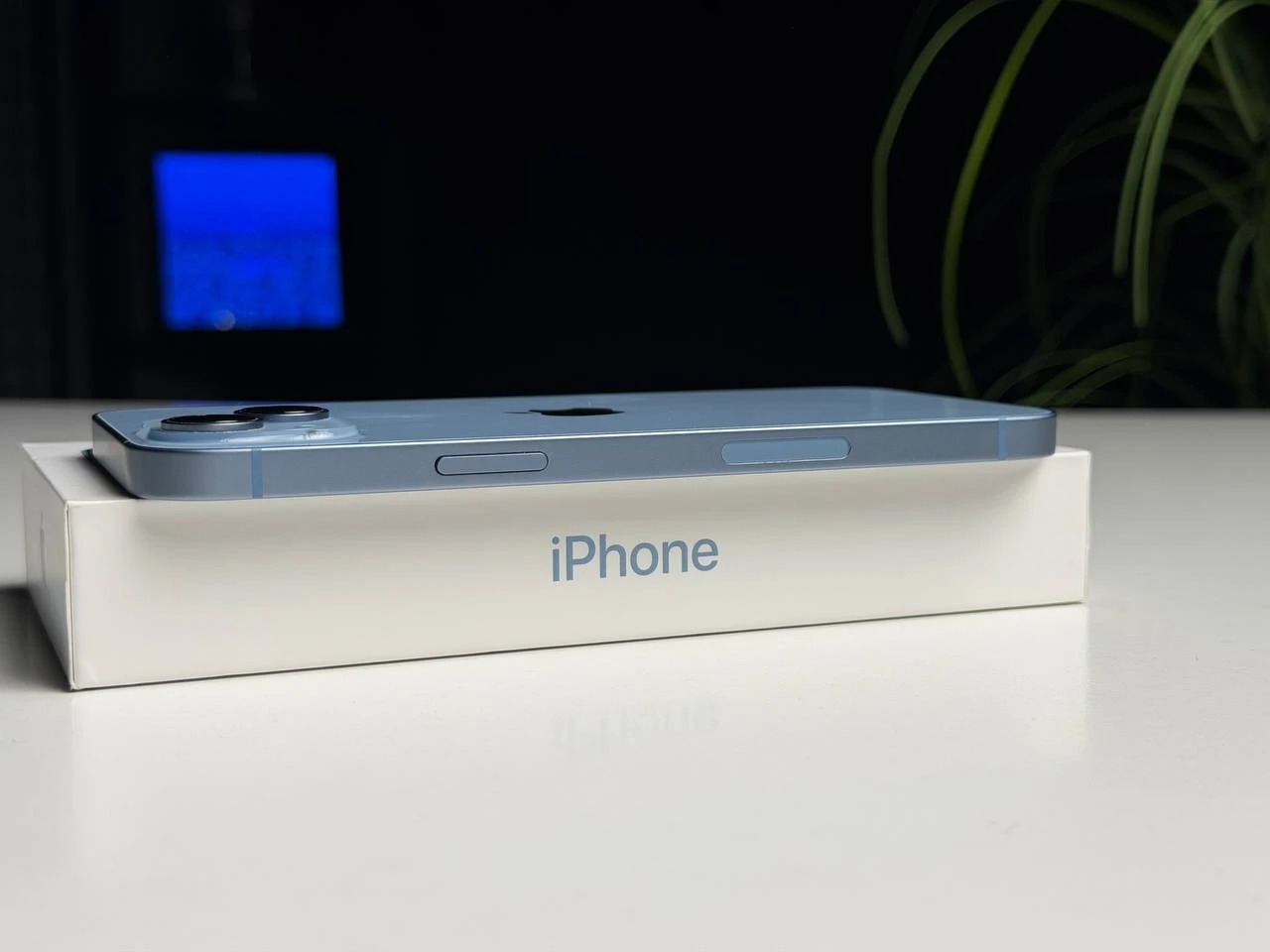 ВЖИВАНИЙ Б/У Apple iPhone 14 Plus 256GB Blue (MQ583) - Стан: гарний | Акумулятор: 93% | Комплектація: повний | Гарантія: 3 міс.