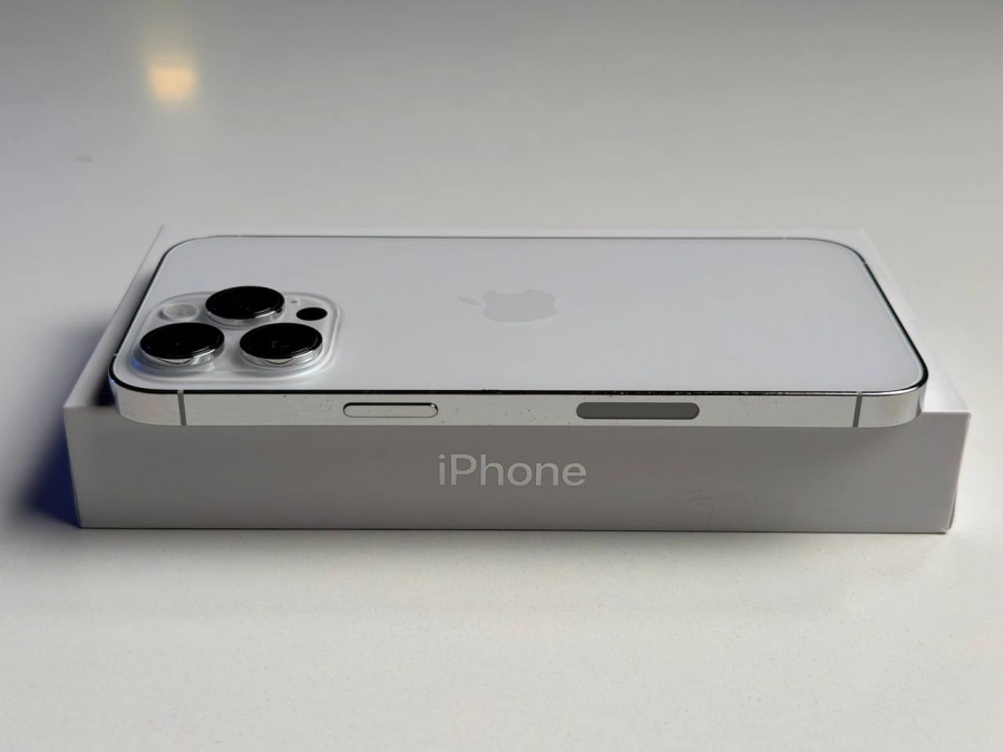ВЖИВАНИЙ Б/У Apple iPhone 14 Pro Max 256GB Silver eSim (MQ8U3) - Состояние: хороший | Аккумулятор: 87% | Комплектация: полный | Гарантия: 3 мес.