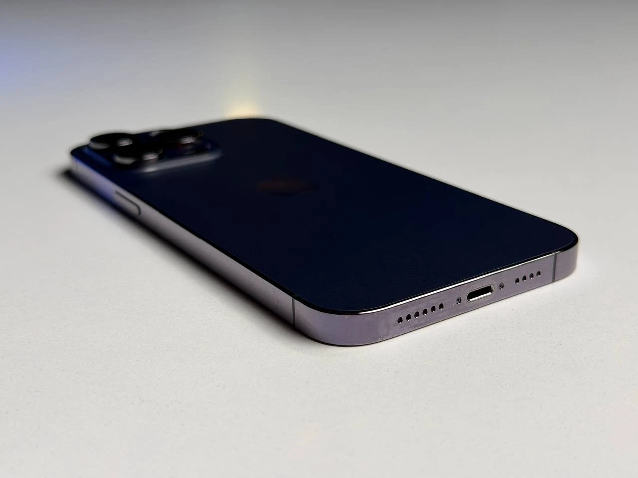 ВЖИВАНИЙ Б/У Apple iPhone 14 Pro Max 512GB Deep Purple (MQAM3) - Стан: гарний | Акумулятор: 100% | Комплектація: iPhone, кабель | Гарантія: 3 міс.