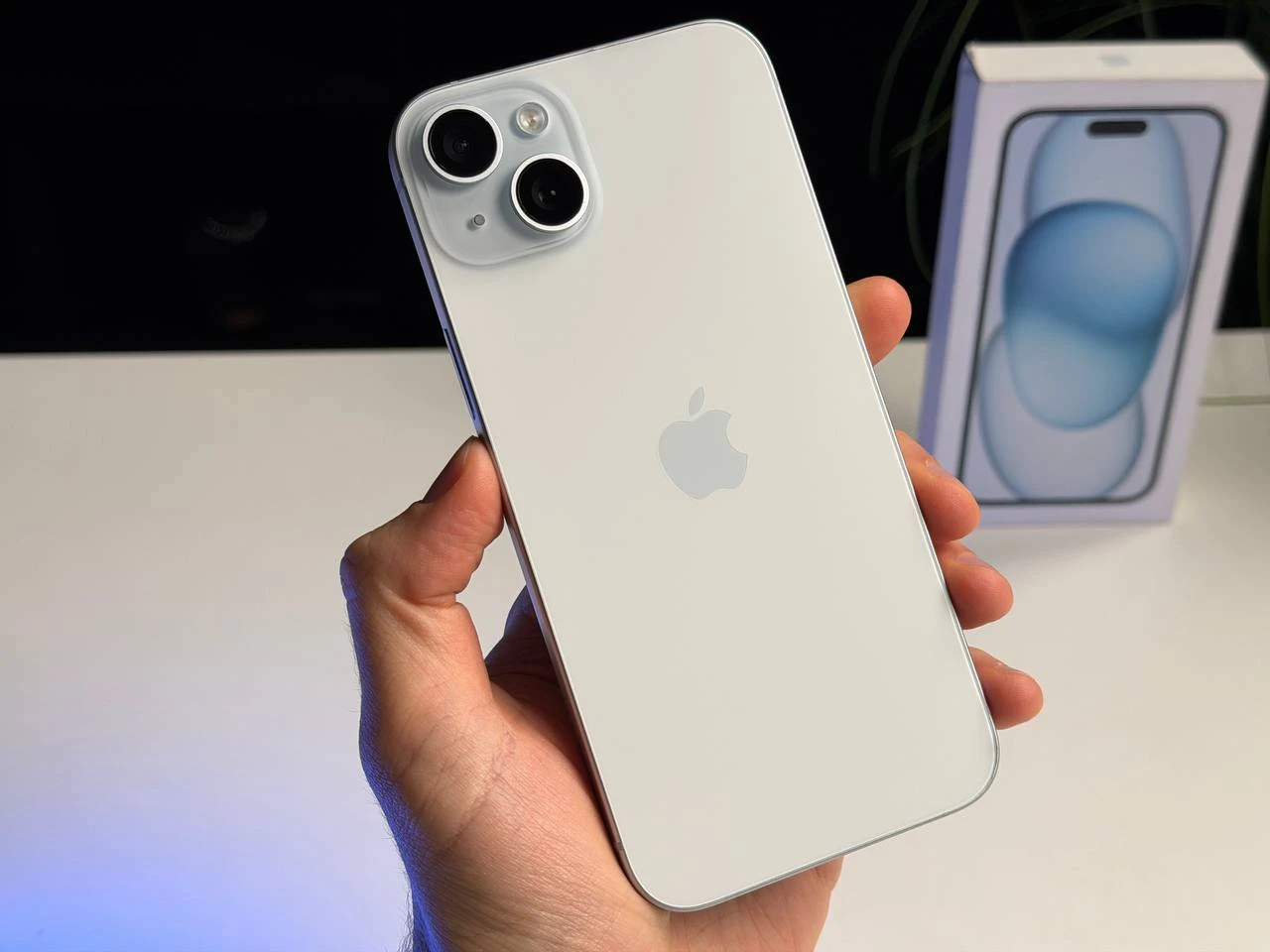 ВЖИВАНИЙ Б/У Apple iPhone 15 Plus 128GB Blue (MU163) - Стан: гарний | Акумулятор: 100% | Комплектація: повний | Гарантія: 3 міс.