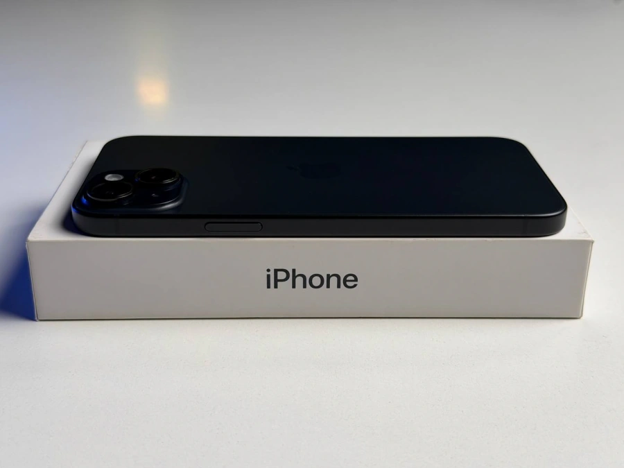 ВЖИВАНИЙ Б/У Apple iPhone 15 Plus 512GB Black (MU1H3) - Состояние: хороший | Аккумулятор: 100% | Комплектация: полный | Гарантия: 3 мес.