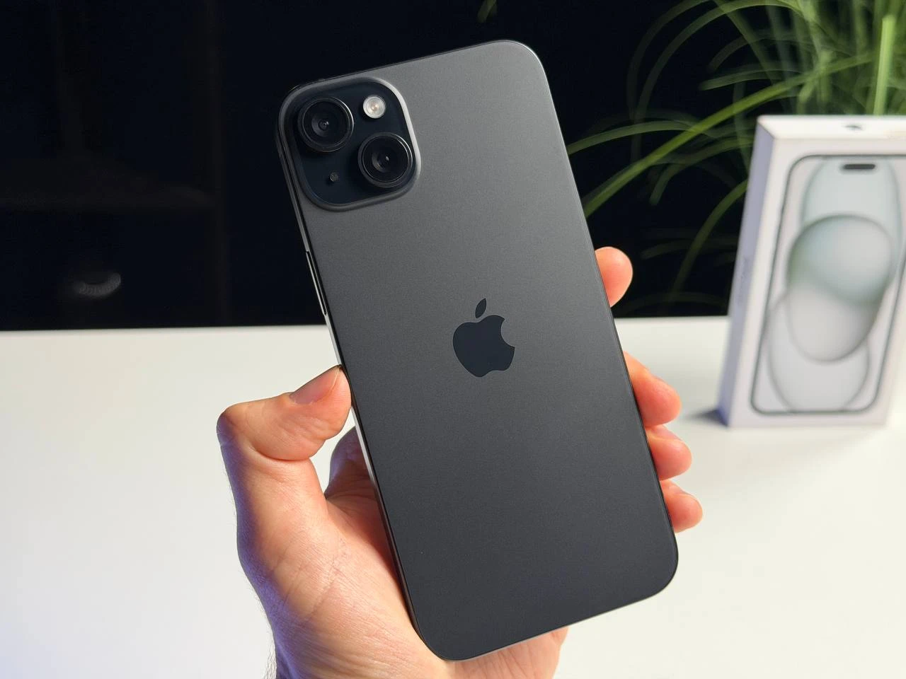 ВЖИВАНИЙ Б/У Apple iPhone 15 Plus 512GB Black (MU1H3) - Состояние: хороший | Аккумулятор: 100% | Комплектация: полный | Гарантия: 3 мес.