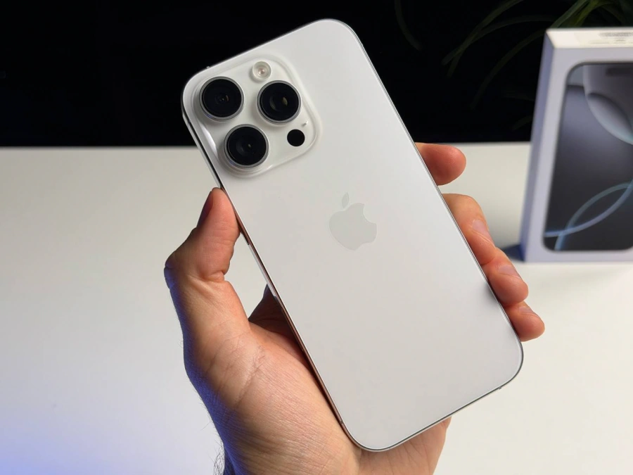 ВЖИВАНИЙ Б/У Apple iPhone 16 Pro 128GB White Titanium (MYNE3) - Стан: гарний | Акумулятор: 91% | Комплектація: повний | Гарантія: 3 міс.