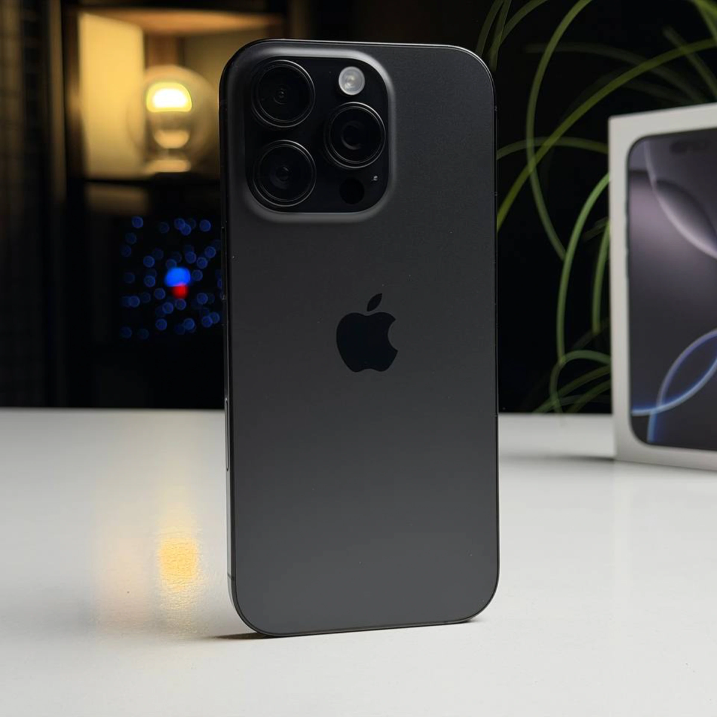 ВЖИВАНИЙ Б/У Apple iPhone 16 Pro 256GB Black Titanium (MYNH3) - Стан: гарний | Акумулятор: 100% | Комплектація: повний | Гарантія: 3 міс. ВЖИВАНИЙ Б/У Apple iPhone 16 Pro 256GB Black Titanium (MYNH3) - Стан: гарний | Акумулятор: 100% | Комплектація: повний | Гарантія: 3 міс.