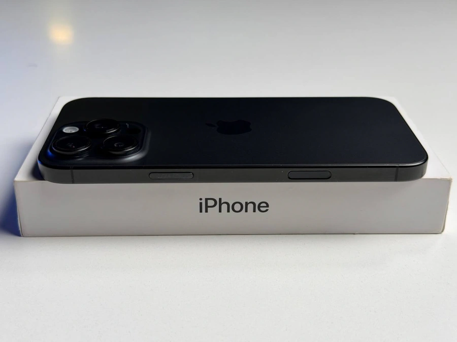 ВЖИВАНИЙ Б/У Apple iPhone 16 Pro Max 256GB Black Titanium (MYWV3) - Стан: гарний | Акумулятор: 91% | Комплектація: повний | Гарантія: 3 міс.