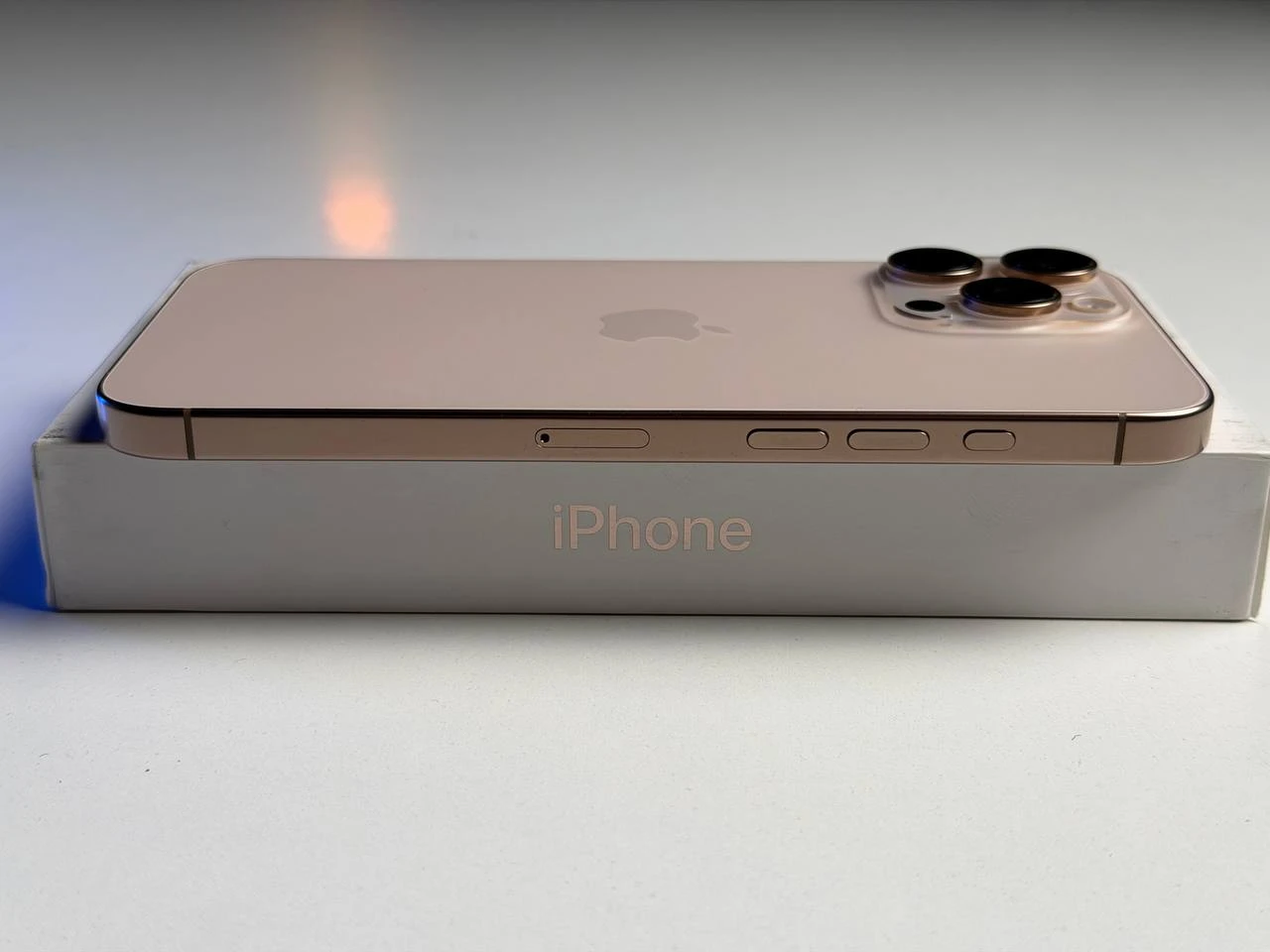 ВЖИВАНИЙ Б/У Apple iPhone 16 Pro Max 256GB Desert Titanium (MYWX3) - Стан: гарний | Акумулятор: 100% | Комплектація: повний | Гарантія: 3 міс.