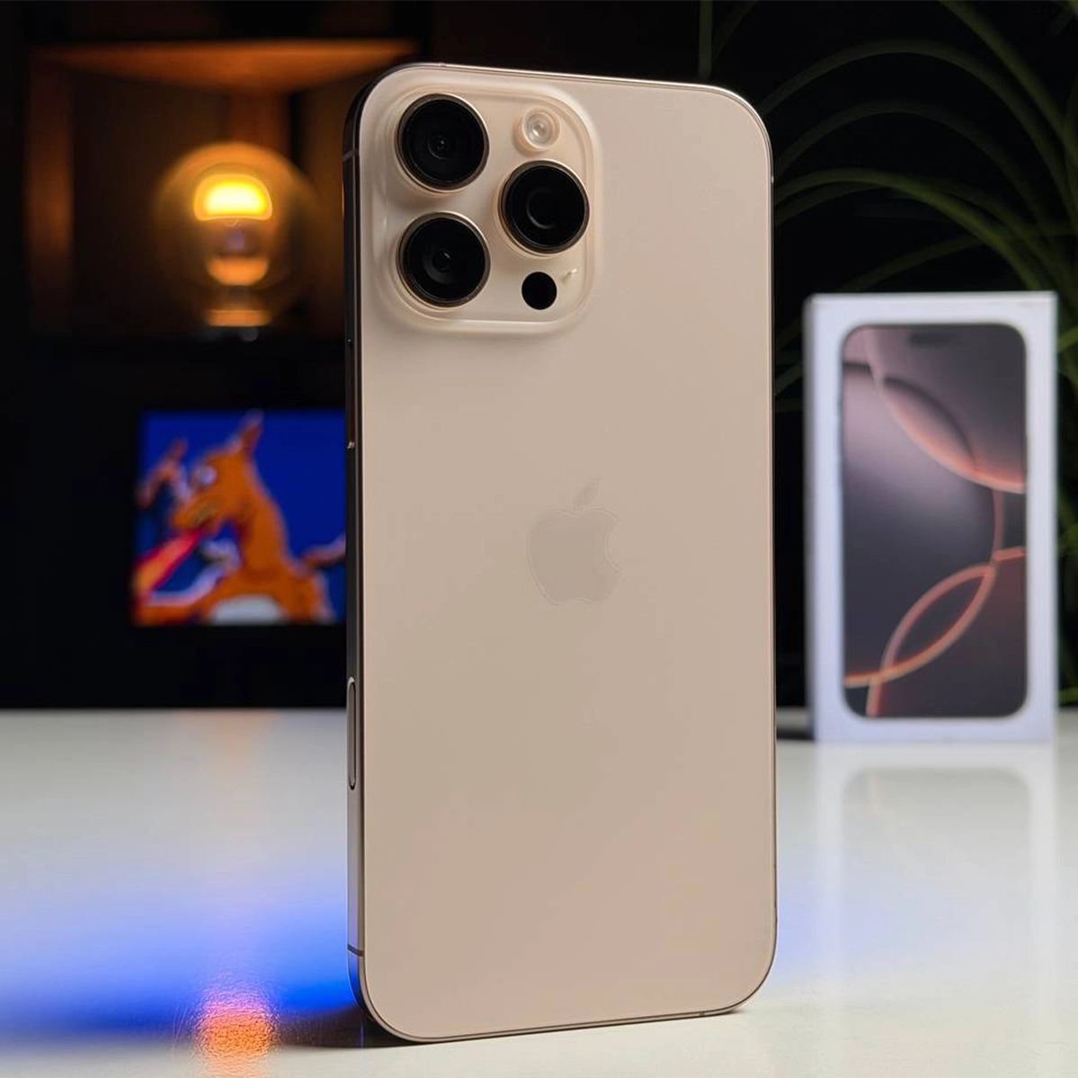 ВЖИВАНИЙ Б/У Apple iPhone 16 Pro Max 256GB Desert Titanium (MYWX3) - Стан: гарний | Акумулятор: 100% | Комплектація: повний | Гарантія: 3 міс.