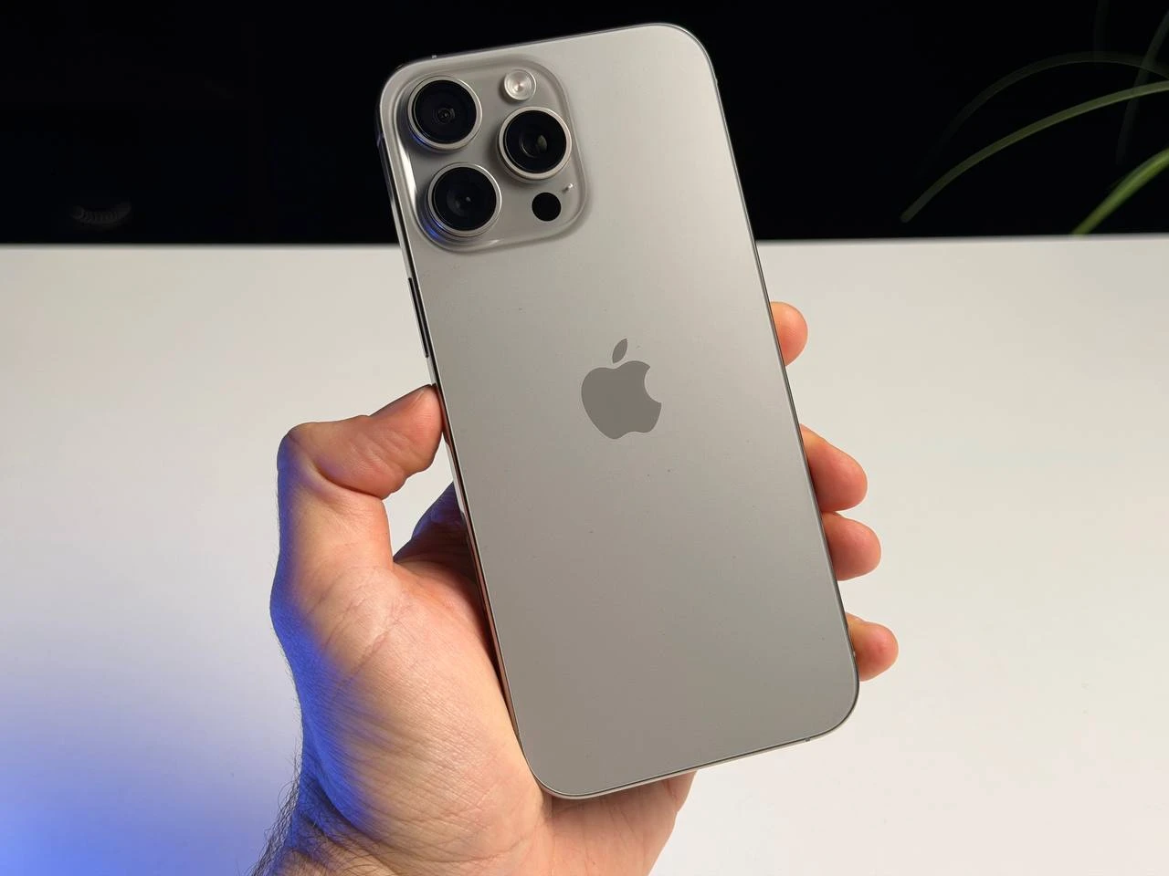 ВЖИВАНИЙ Б/У Apple iPhone 16 Pro Max 256GB Natural Titanium (MYWY3) - Стан: гарний | Акумулятор: 100% | Комплектація: iPhone, кабель | Гарантія: 3 міс.