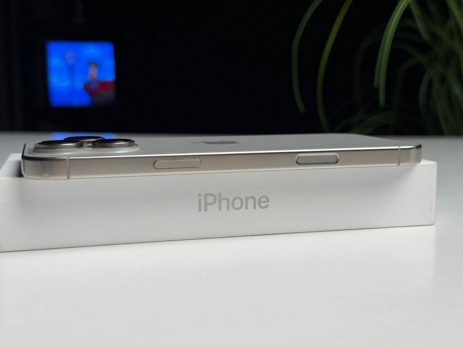 ВЖИВАНИЙ Б/У Apple iPhone 16 Pro Max 512GB Natural Titanium (MYX33) - Стан: гарний | Акумулятор: 93% | Комплектація: повний | Гарантія: 3 міс.