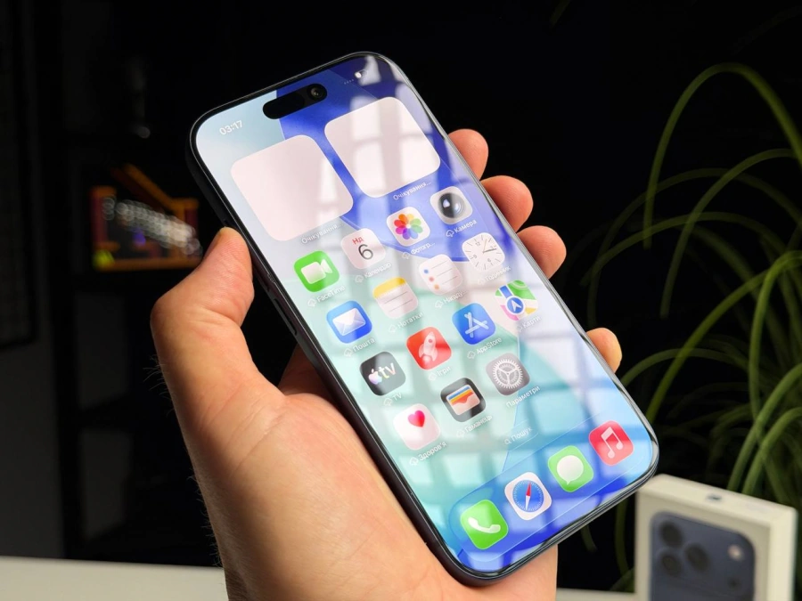 ВЖИВАНИЙ Б/У Apple iPhone 17 Pro 256GB Deep Blue (MG8J4) - Состояние: хороший | Аккумулятор: 93% | Комплектация: полный | Гарантия: 3 мес.