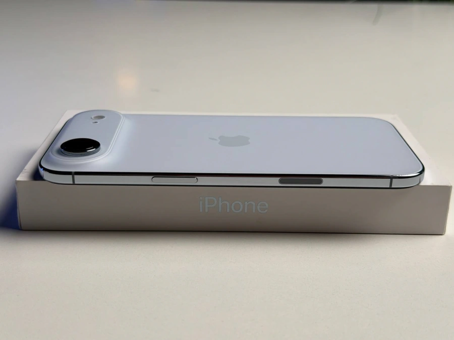 ВЖИВАНИЙ Б/У Apple iPhone Air 256GB Sky Blue (MG2P4, MG1D4, MG2A4) - Стан: ідеальний | Акумулятор: 100% | Комплектація: повний | Гарантія: 3 міс.