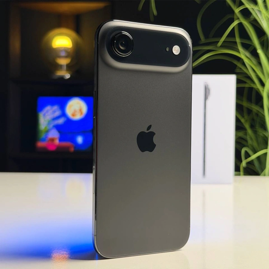 ВЖИВАНИЙ Б/У Apple iPhone Air 256GB Space Black (MG2L4, MG184, MG274) - Стан: гарний | Акумулятор: 100% | Комплектація: повний | Гарантія: 3 міс.