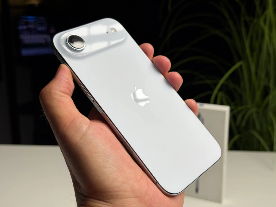 ВЖИВАНИЙ Б/У Apple iPhone Air 512GB Sky Blue (MG2V4, MG1J4, MG2F4) - Состояние: хороший | Аккумулятор: 100% | Комплектация: полный | Гарантия: 3 мес.
