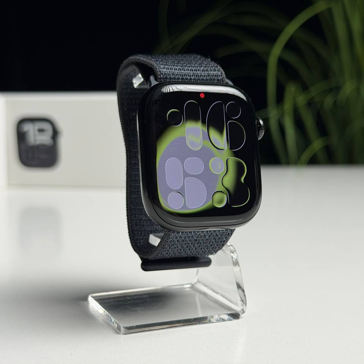 ВЖИВАНИЙ Б/У Apple Watch Series 10 GPS 46mm Jet Black Aluminum Case with Ink Sport Loop (MWWR3) - Стан: гарний | Акумулятор: 100% | Комплектація: повний | Гарантія: 3 міс.