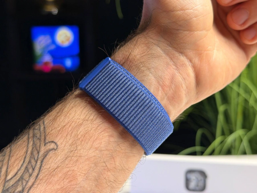 ВЖИВАНИЙ Б/У Apple Watch Series 11 GPS 46mm Jet Black Aluminum Case with Ultramarine Sport Loop (MEUX4) - Стан: гарний | Акумулятор: 100% | Комплектація: повний | Гарантія: 3 міс.