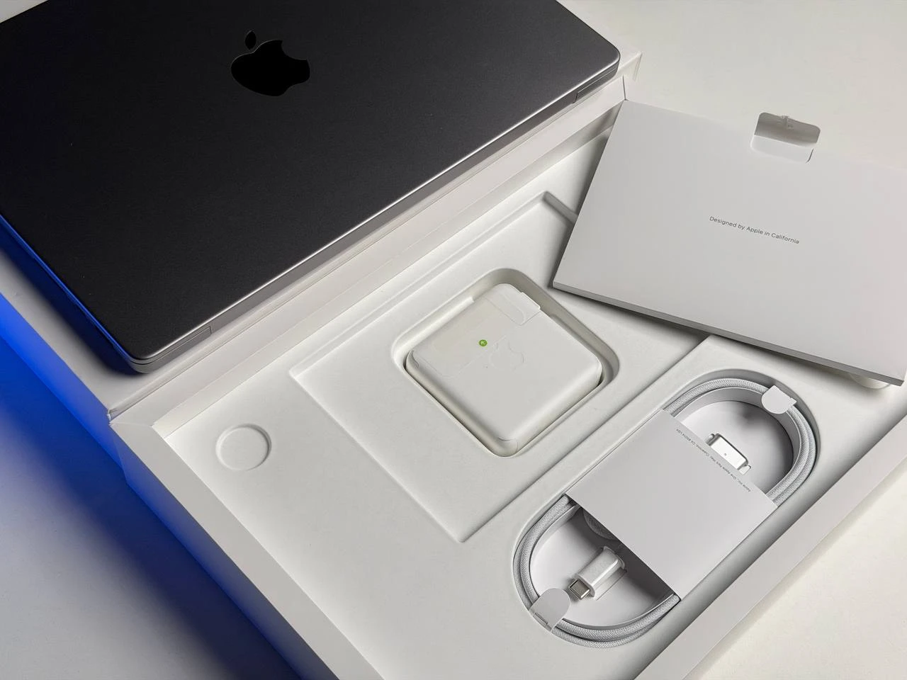 ВЖИВАНИЙ Б/У MacBook Pro 14" Space Gray (MKGP3) 2021 - International English - Стан: гарний | Акумулятор: 88% | Комплектація: повний | Гарантія: 3 міс.