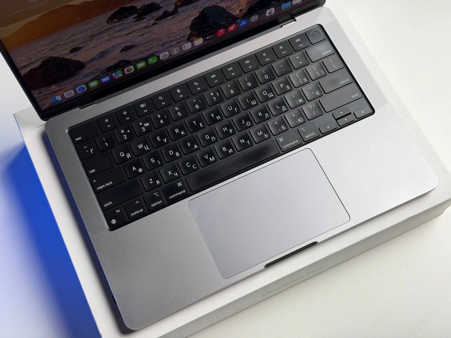 ВЖИВАНИЙ Б/У MacBook Pro 14" Space Gray (MKGP3) 2021 - International English - Стан: гарний | Акумулятор: 88% | Комплектація: повний | Гарантія: 3 міс.