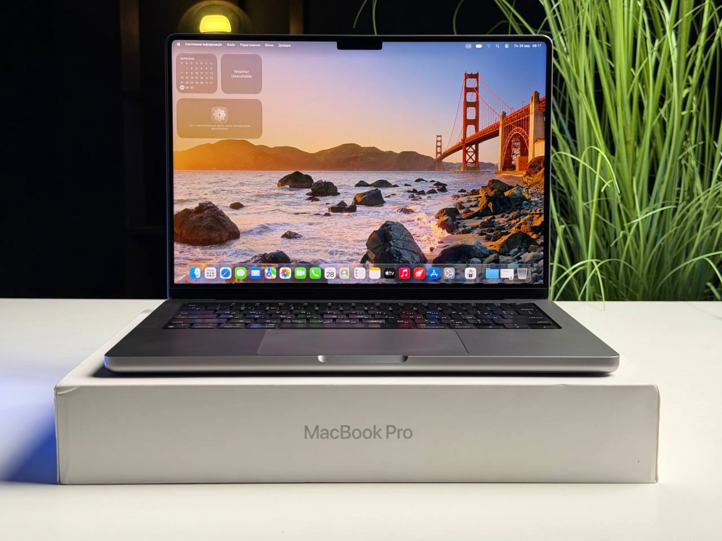ВЖИВАНИЙ Б/У MacBook Pro 14" Space Gray (MKGP3) 2021 - International English - Стан: гарний | Акумулятор: 88% | Комплектація: повний | Гарантія: 3 міс.