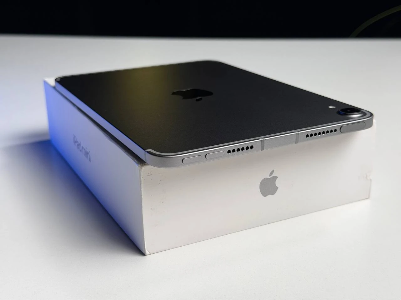 ВІТРИННИЙ Планшет Apple iPad mini 7 Wi-Fi + Cellular 128GB Space Gray (MXPN3) - Стан: ідеальний | Акумулятор: 100% | Комплектація: повний | Гарантія: 3 міс.