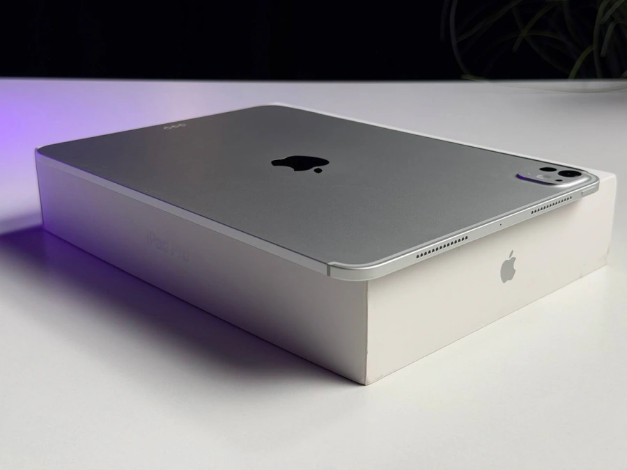ВІТРИННИЙ Планшет Apple iPad Pro 11" M5 2025 Wi-Fi 1TB with Standard glass - Silver (MDWQ4) - Стан: ідеальний | Акумулятор: 100% | Комплектація: повний | Гарантія: 3 міс.