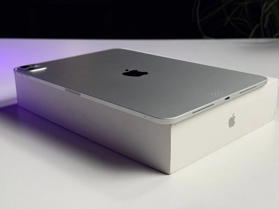 ВІТРИННИЙ Планшет Apple iPad Pro 11" M5 2025 Wi-Fi 1TB with Standard glass - Silver (MDWQ4) - Стан: ідеальний | Акумулятор: 100% | Комплектація: повний | Гарантія: 3 міс.