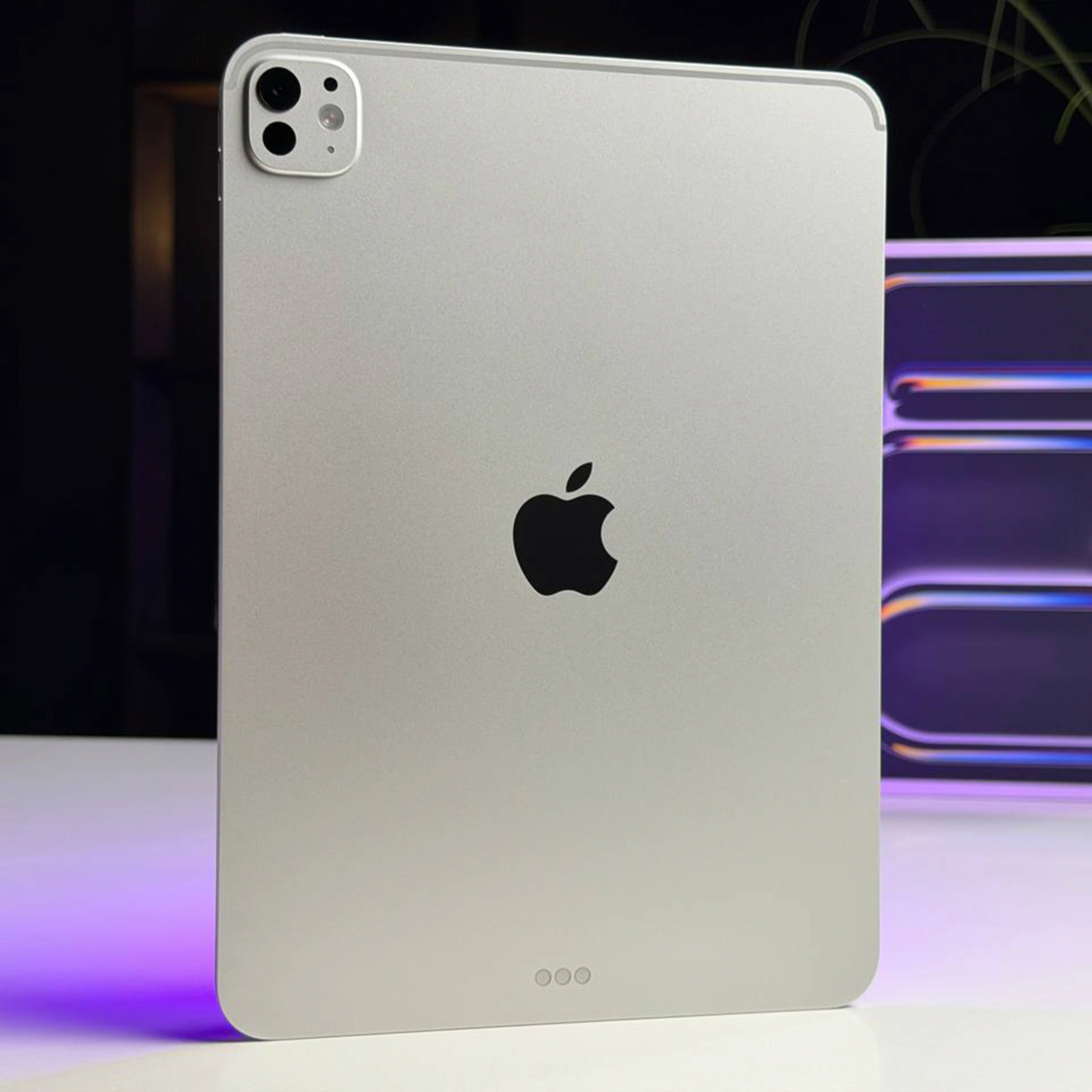 ВІТРИННИЙ Планшет Apple iPad Pro 11" M5 2025 Wi-Fi 1TB with Standard glass - Silver (MDWQ4) - Стан: ідеальний | Акумулятор: 100% | Комплектація: повний | Гарантія: 3 міс.
