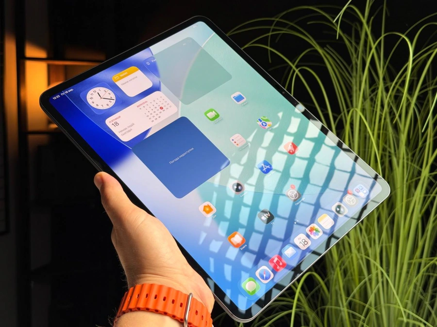 ВЖИВАНИЙ Б/У Планшет Apple iPad Pro 13" M4 2024 Wi-Fi + Cellular 512GB with Standard glass - Space Black (MVXU3) - Стан: гарний | Акумулятор: 100% | Комплектація: iPad, кабель | Гарантія: 3 міс.