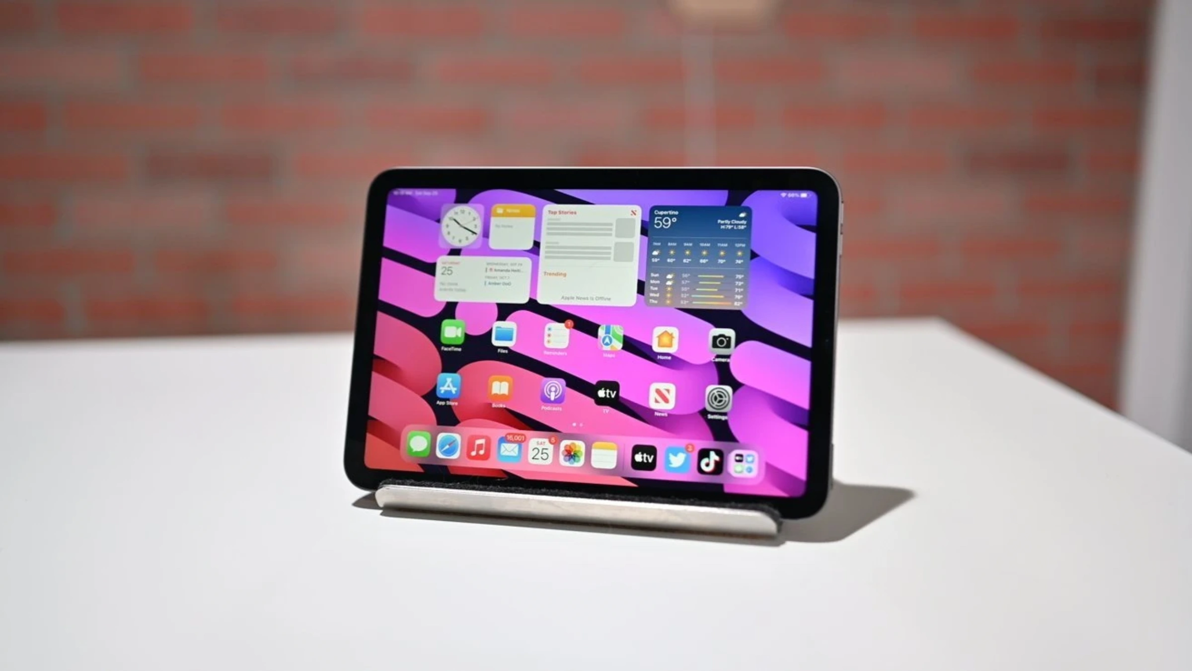 iPad mini OLED: Apple случайно «сливала» новый аксессуар для будущего планшет