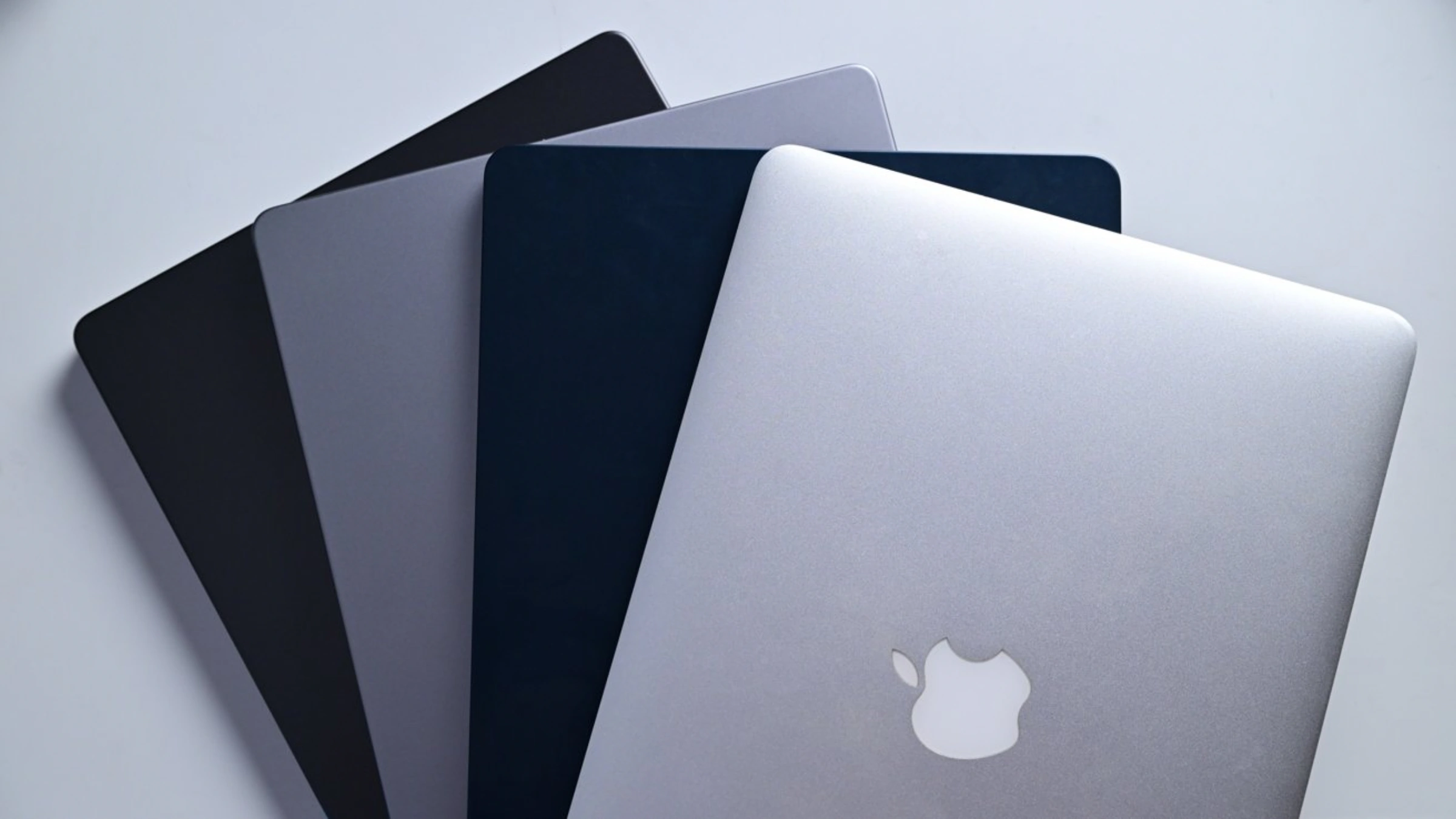 MacBook Pro: що відомо про порти, автономність та редизайн флагмана
