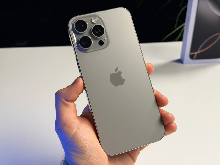 ВЖИВАНИЙ Б/У Apple iPhone 16 Pro Max 256GB Natural Titanium (MYWY3) - Стан: ідеальний | Акумулятор: 92% | Комплектація: повний | Гарантія: 3 міс.