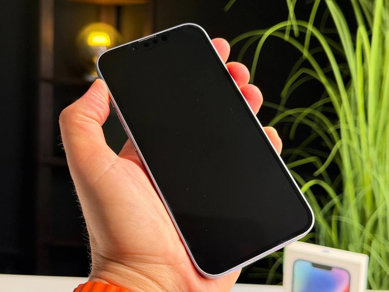 ВЖИВАНИЙ Б/У Apple iPhone 14 128GB Blue (MPVN3) - Стан: гарний | Акумулятор: 100% | Комплектація: повний | Гарантія: 3 міс.