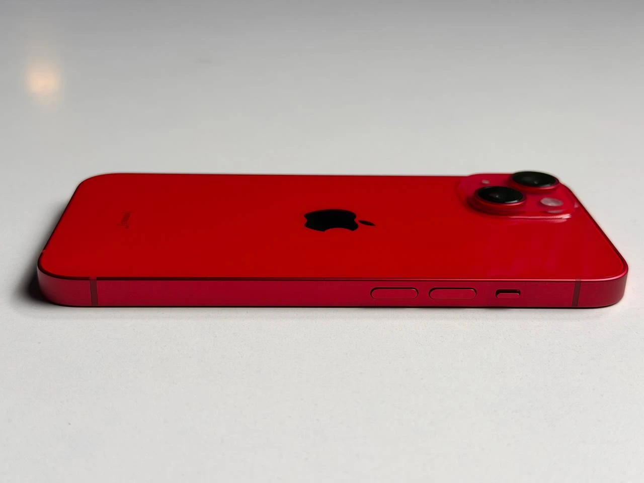 ВЖИВАНИЙ Б/У Apple iPhone 14 128GB (PRODUCT)RED eSim (MPV73) - Стан: гарний | Акумулятор: 100% | Комплектація: iPhone, кабель | Гарантія: 3 міс.