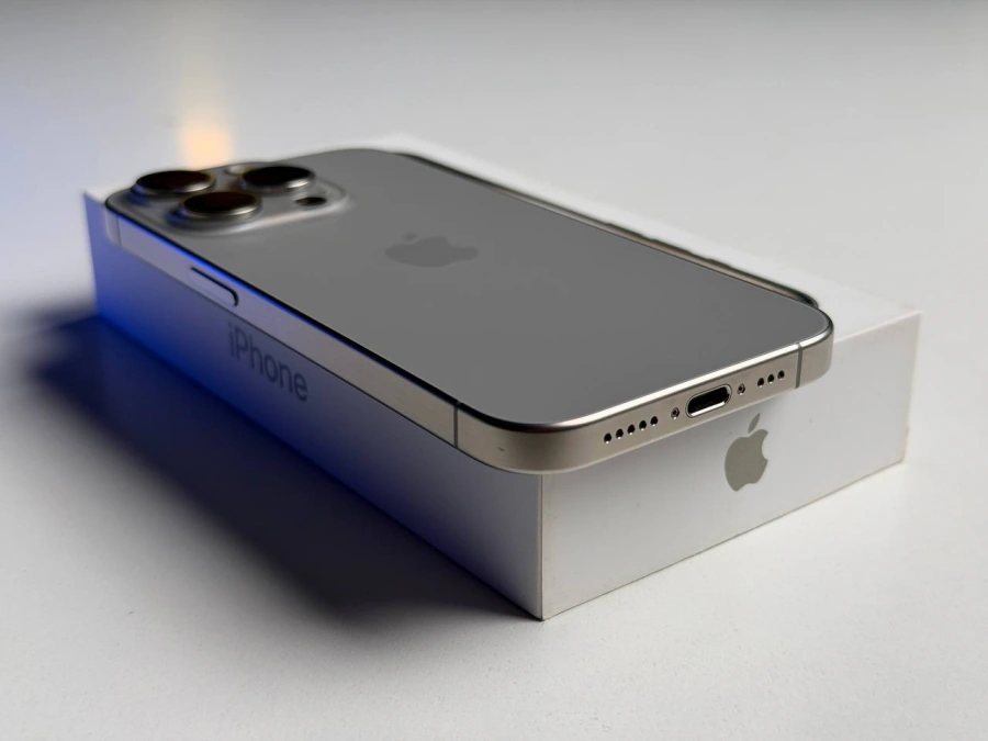 ВЖИВАНИЙ Б/У Apple iPhone 15 Pro 512GB Natural Titanium (MTV93) - Состояние: хороший | Аккумулятор: 100% | Комплектация: полный | Гарантия: 3 мес.