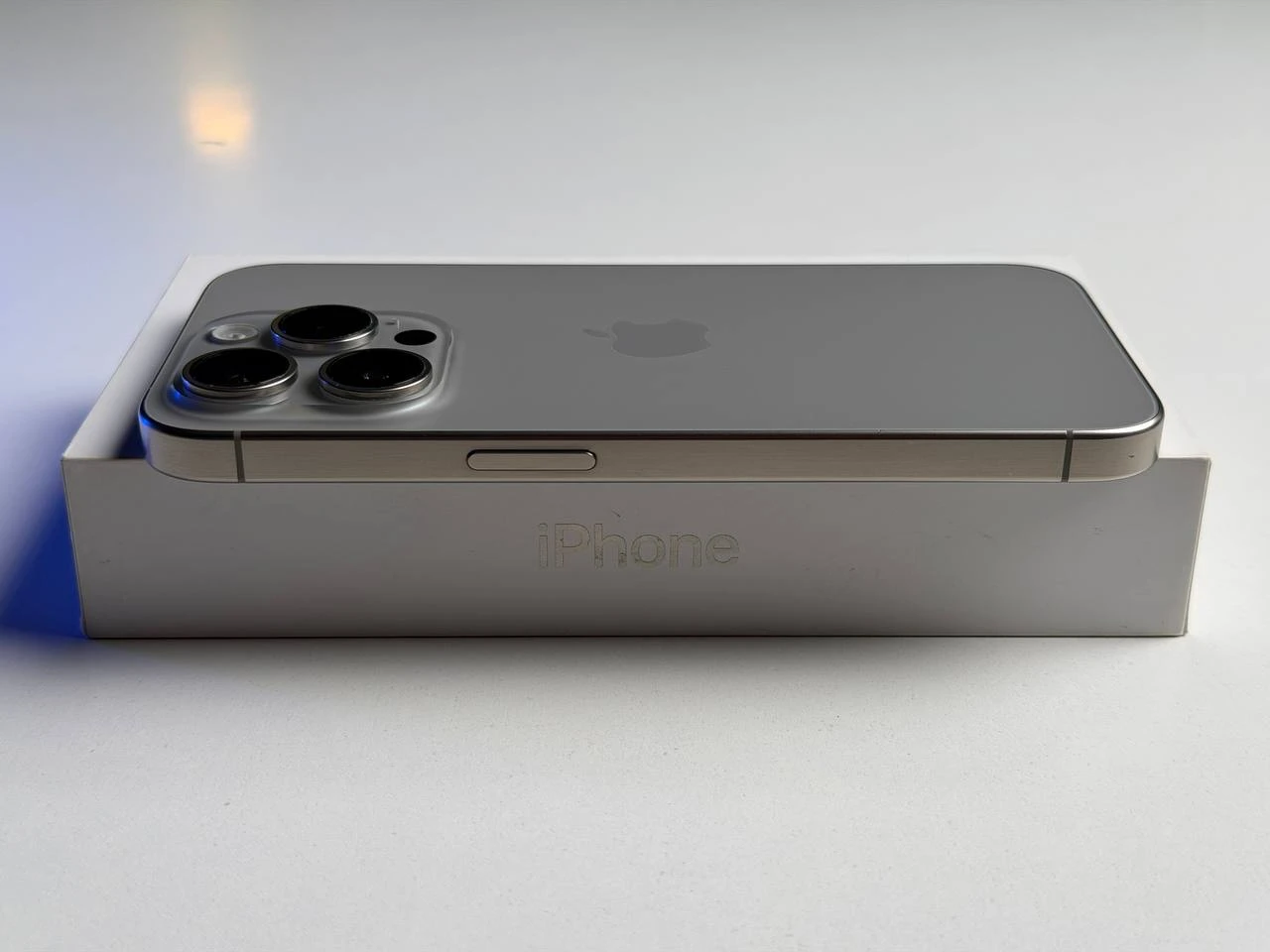 ВЖИВАНИЙ Б/У Apple iPhone 15 Pro 512GB Natural Titanium (MTV93) - Состояние: хороший | Аккумулятор: 100% | Комплектация: полный | Гарантия: 3 мес.