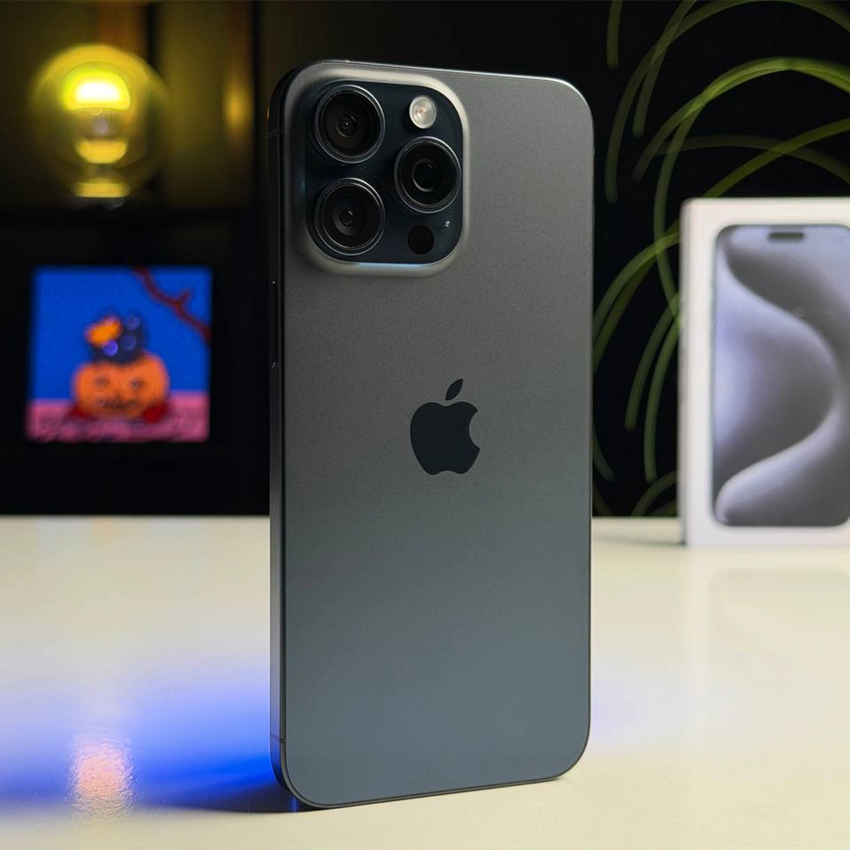 ВЖИВАНИЙ Б/У Apple iPhone 15 Pro Max 256GB Blue Titanium (MU7A3) - Состояние: хороший | Аккумулятор: 100% | Комплектация: полный | Гарантия: 3 мес.