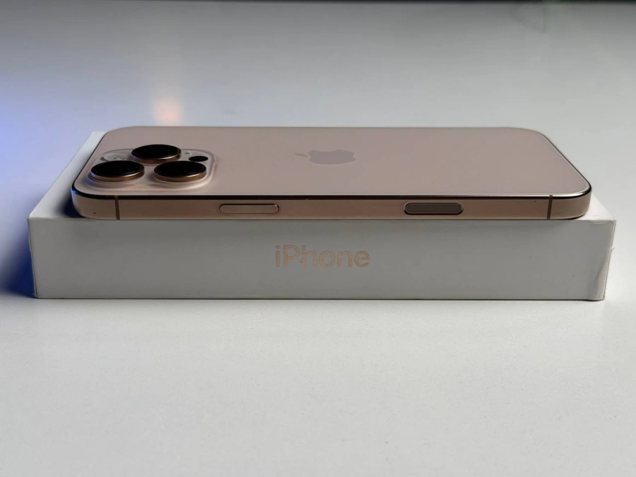 ВЖИВАНИЙ Б/У Apple iPhone 16 Pro Max 256GB Desert Titanium (MYWX3) - Стан: гарний | Акумулятор: 91% | Комплектація: повний | Гарантія: 3 міс.