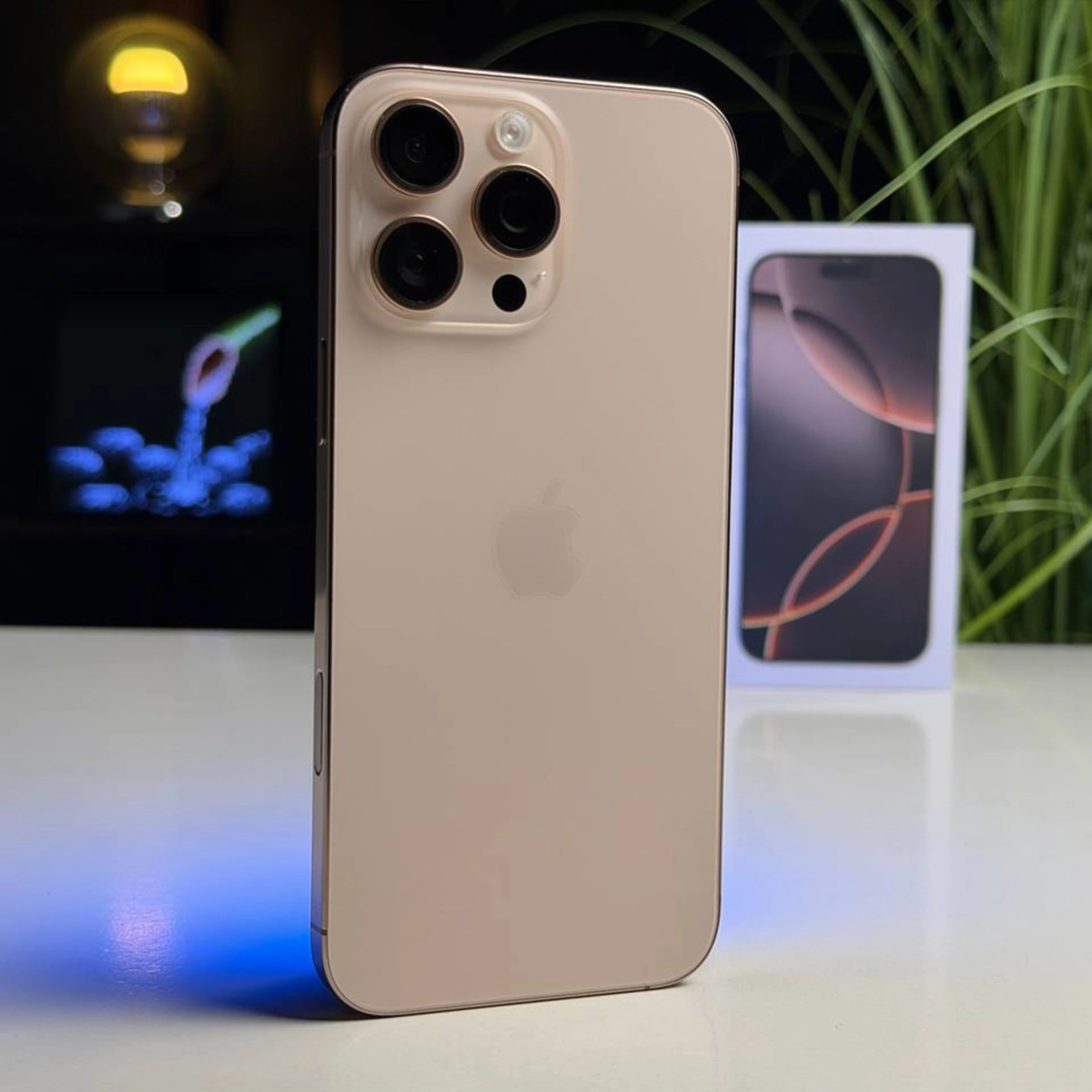 ВЖИВАНИЙ Б/У Apple iPhone 16 Pro Max 256GB Desert Titanium (MYWX3) - Стан: гарний | Акумулятор: 91% | Комплектація: повний | Гарантія: 3 міс.