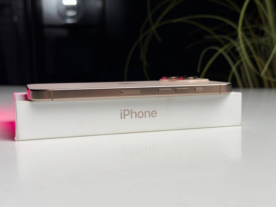 ВЖИВАНИЙ Б/У Apple iPhone 16 Pro Max 512GB Desert Titanium (MYX23) - Состояние: хороший | Аккумулятор: 88% | Комплектация: полный | Гарантия: 3 мес.
