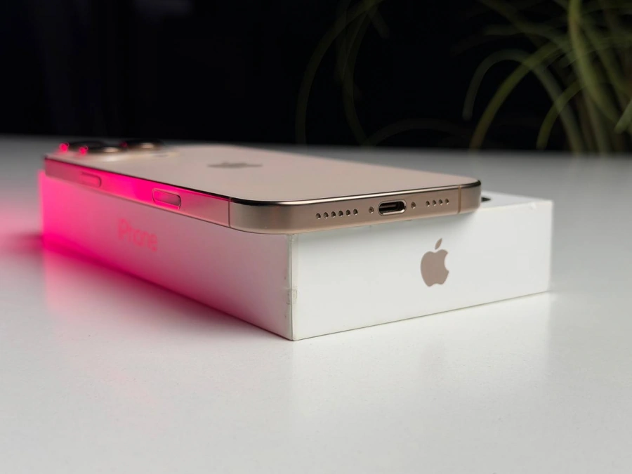 ВЖИВАНИЙ Б/У Apple iPhone 16 Pro Max 512GB Desert Titanium (MYX23) - Состояние: хороший | Аккумулятор: 88% | Комплектация: полный | Гарантия: 3 мес.